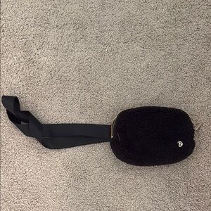 Lululemon Black Fleece Belt Bag